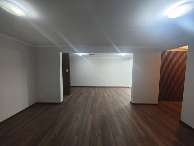 CASA REMODELADA TOTALMENTE 5 DOR 3 BAÑOS ESTACIONAMIENTOS - Imagen 2