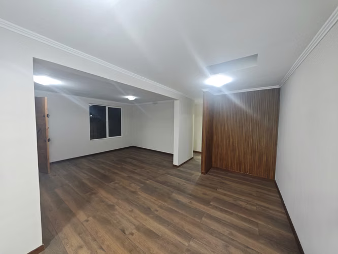 CASA REMODELADA TOTALMENTE 5 DOR 3 BAÑOS ESTACIONAMIENTOS - Imagen 10