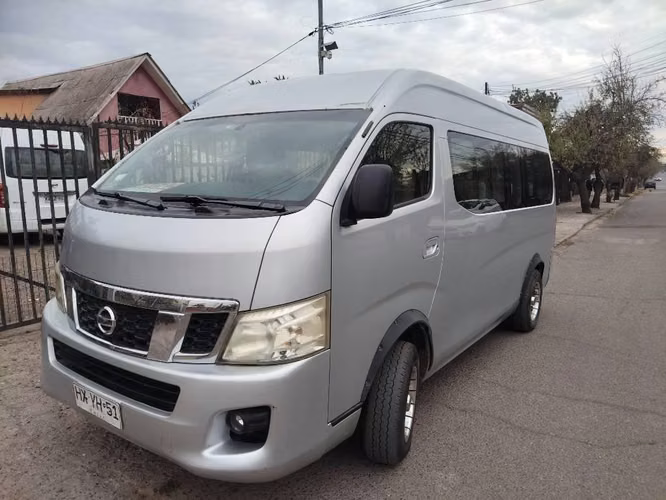 Minibus Nissan NV350 2016