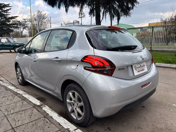 Peugeot 208 2018 - Imagen 2