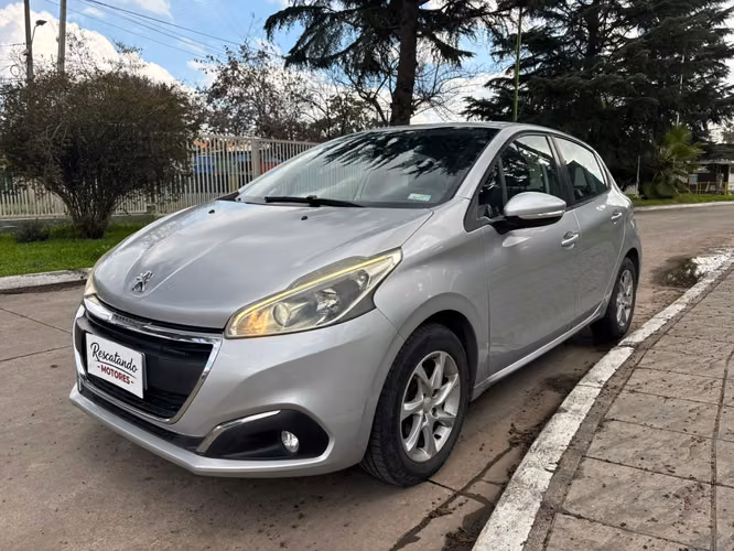 Peugeot 208 2018 - Imagen 6