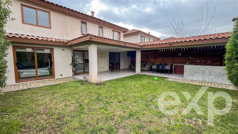 Casa en venta de 6 dorm. Chicureo - Imagen 2