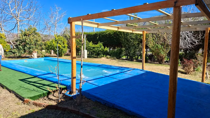Amplia propiedad con piscina y gran terreno en Putaendo