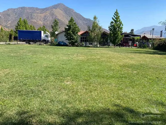 Parcela con Amplia Casa en Venta (181333) - Imagen 1