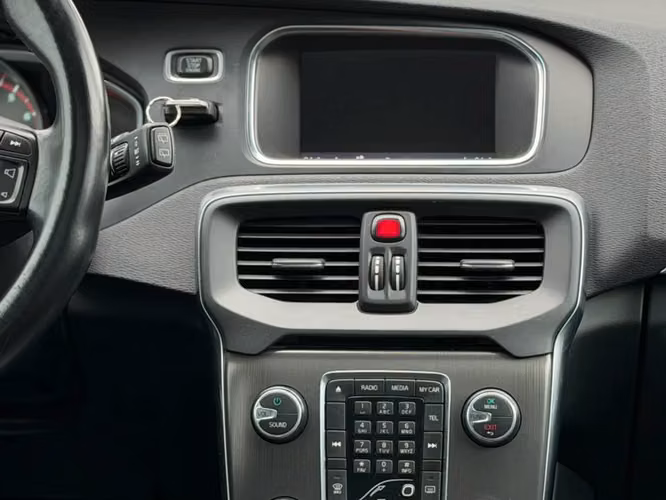 VOLVO V40 2.5 BENCINERA 4X4 AWDAT 5P 2014