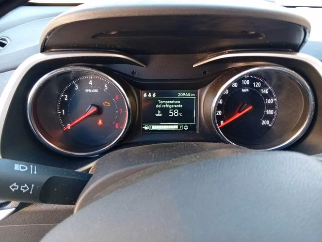Auto Chevrolet tracker - Imagen 2