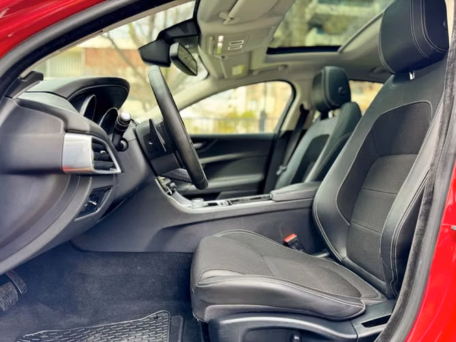 JAGUAR XE 2.0I R-SPORT - 2016 | 4553 - Imagen 14