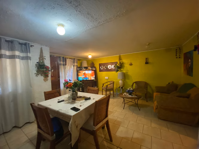 SE VENDE AMPLIA CASA 3D2B (181347) - Imagen 3