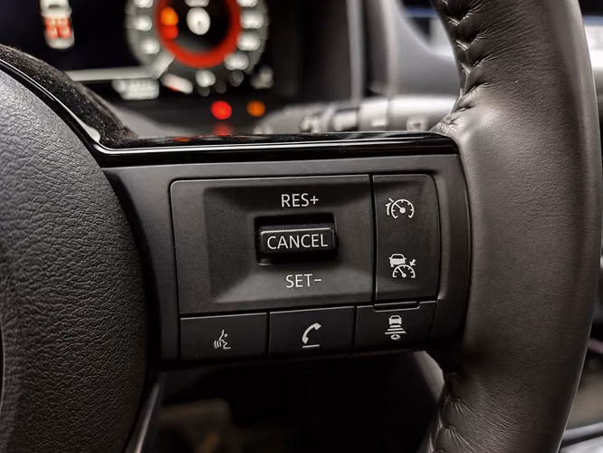 NISSAN X-TRAIL E-POWER EXCLUSIVE 3ROW AWD - 2024 | 4568 - Imagen 14