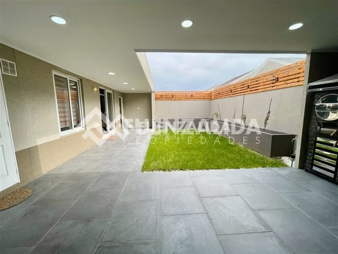 Casa en arriendo de 3 Dorm + 3 Baños + 3 Estac en P. Hurtado