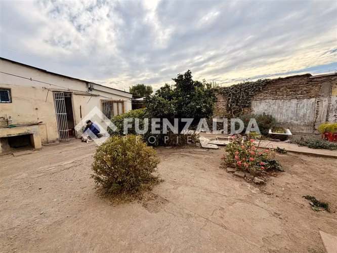 Casa en venta en Quinta Normal con amplio terreno de 310 mt2 - Imagen 23