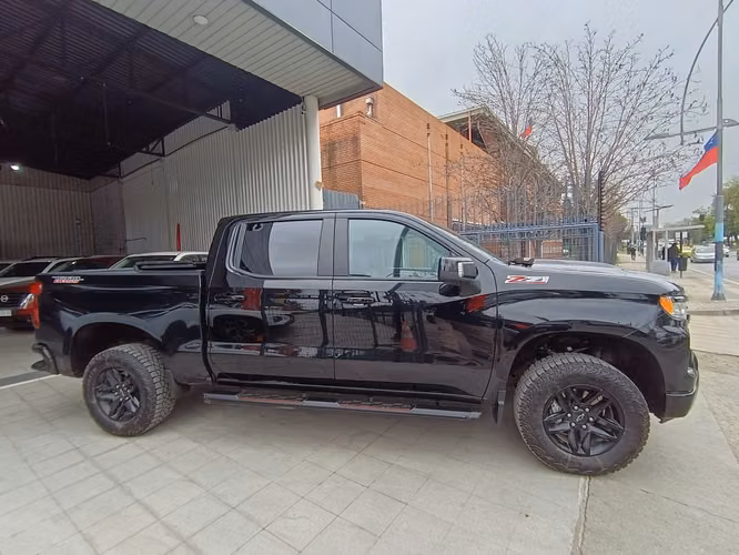 CHEVROLET SILVERADO 5.3 LT III EC 4P AT 4X4