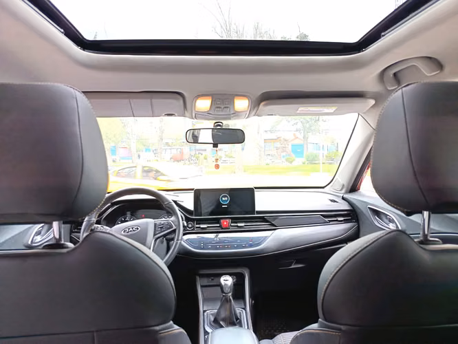 JAC JS4 1.5 LUXURY MT - Imagen 12