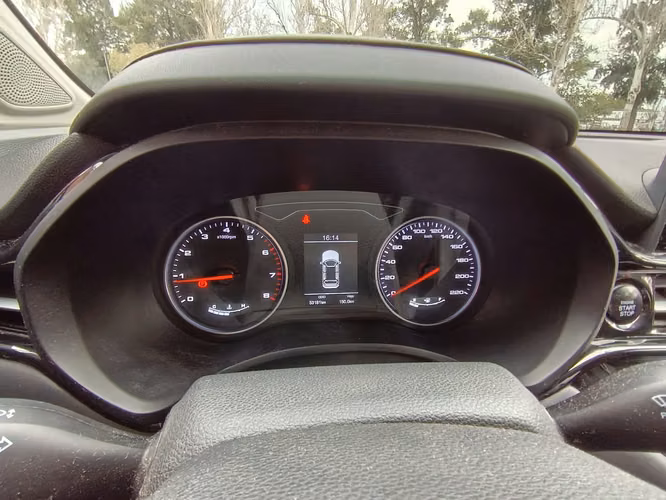 JAC JS4 1.5 LUXURY MT - Imagen 15