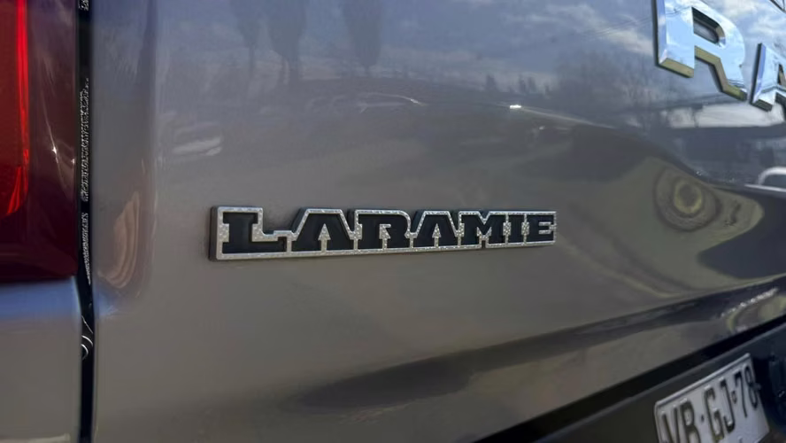 Ram 1500 Laramie LARAMIE 3.0T CREW CAB (2025) - Imagen 5