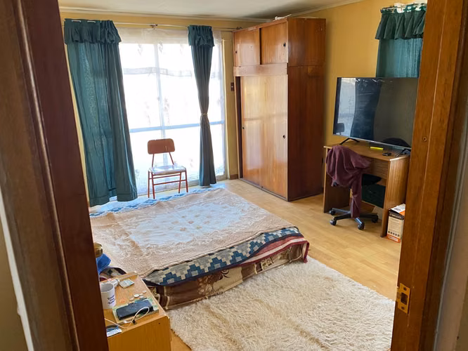 EN VENTA CASA DE 2/D, 4/B, CON BODEGA Y UN TEMPLOM AMPLIO SECTOR AV.BONILLA - Imagen 6
