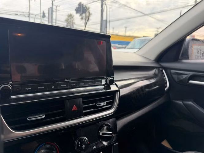 KIA SELTOS 2023