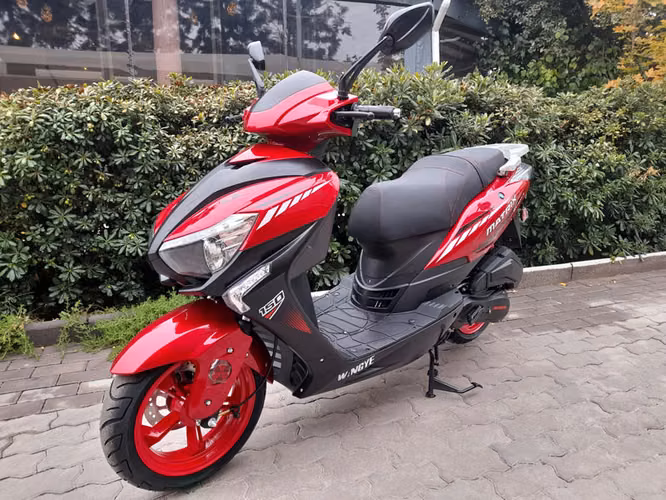  Scooter Matrix 150 (Año 2026) – ¡Solo 1.533 km + Casco de Regalo! 