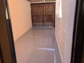 Arriendo Casa 2 Pisos - Sector Parque Centenario | $700.000