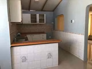 Arriendo Casa 2 Pisos - Sector Parque Centenario | $700.000