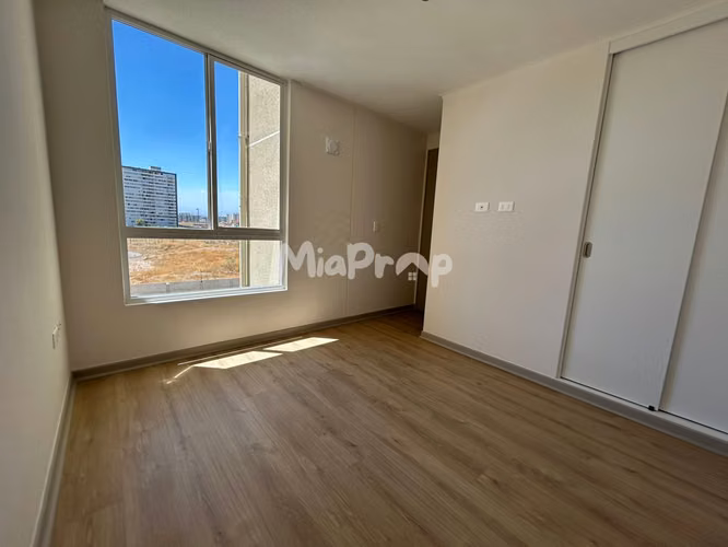 SE ARRIENDA DEPTO 3D2B CON ESTACIONAMIENTO SECTOR RESIDENCIAL - Imagen 18