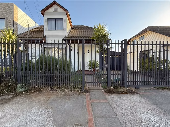 Vendemos Excelente Casa en Sector Oriente, Talca