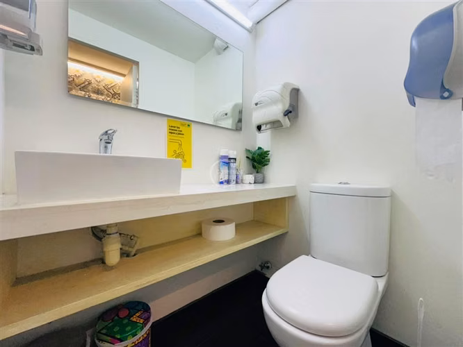 7 privados, sala de reuniones, 4 baños, 1 estac, Santiago - Imagen 6