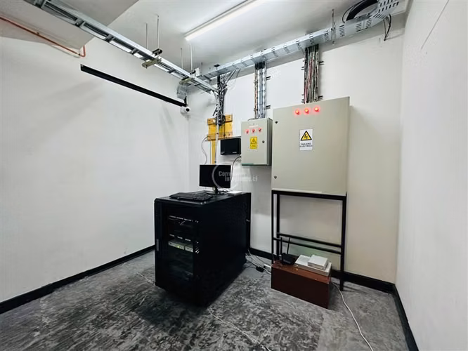 7 privados, sala de reuniones, 4 baños, 1 estac, Santiago - Imagen 9