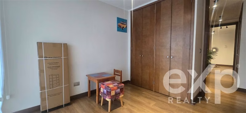 Departamento en venta de 3 dorm. en Vitacura