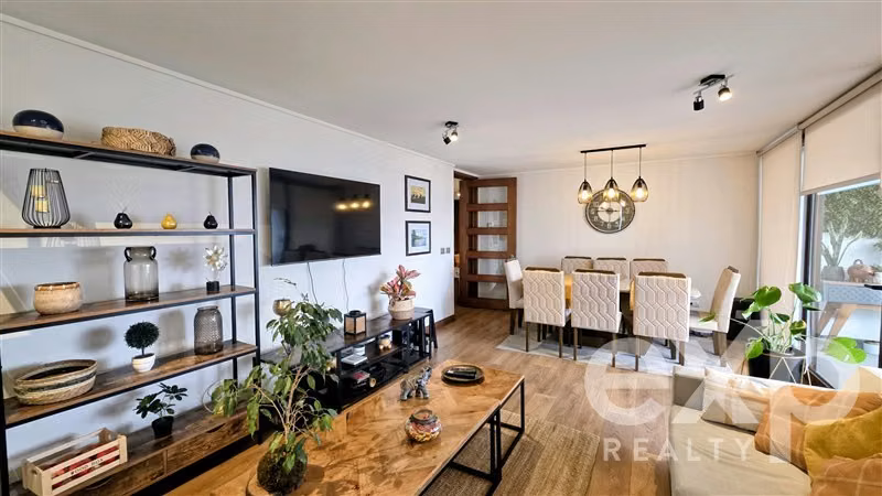 Departamento en venta de 3 dorm. en Vitacura