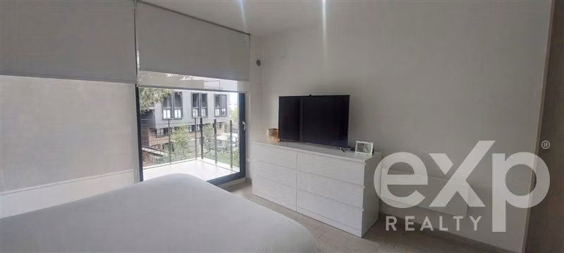 Townhouse en venta de 4 dorm. en Peñalolén
