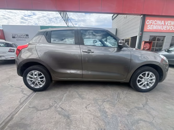 SUZUKI SWIFT GL SPORT MT - Imagen 8