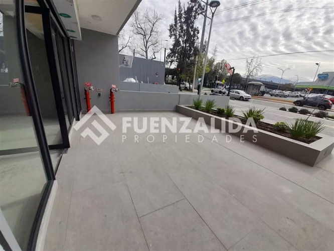 Local Comercial NUEVO en arriendo en Las Condes