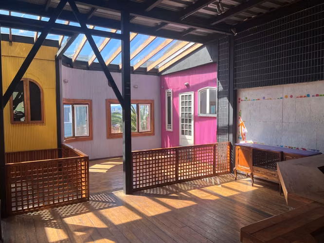 ¡Arrienda tu local en el corazón turístico de Valparaíso! — Espacio Taulat, Cerro Alegre