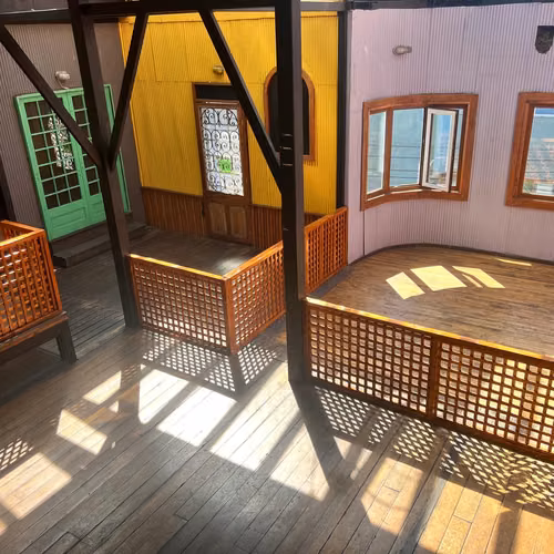 ¡Arrienda tu local en el corazón turístico de Valparaíso! — Espacio Taulat, Cerro Alegre