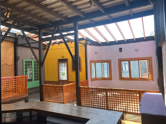 ¡Arrienda tu local en el corazón turístico de Valparaíso! — Espacio Taulat, Cerro Alegre