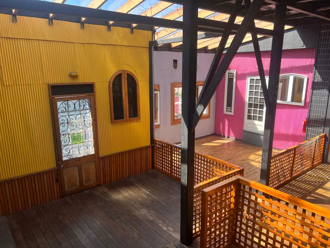 ¡Arrienda tu local en el corazón turístico de Valparaíso! — Espacio Taulat, Cerro Alegre