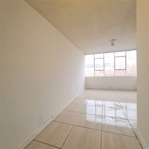 Oficina con baño privado en pleno centro de Santiago