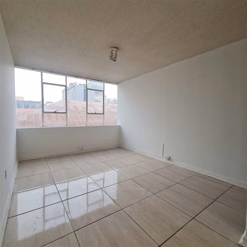 Oficina con baño privado en pleno centro de Santiago