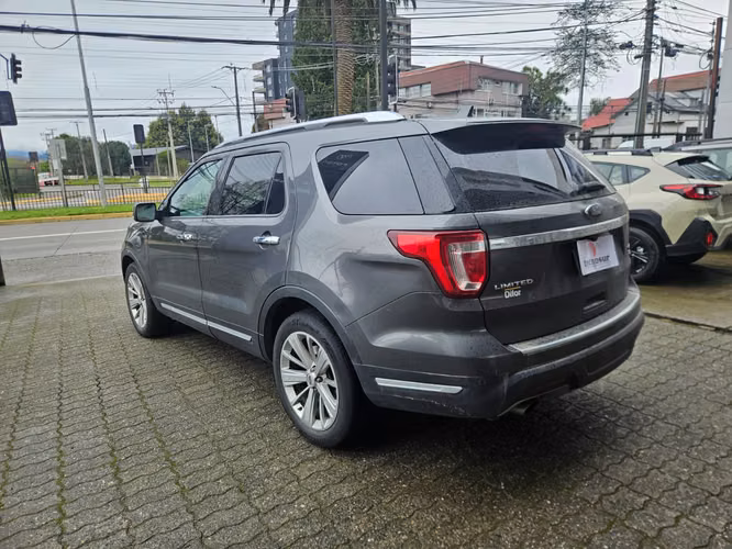 FORD EXPLORER - Imagen 4