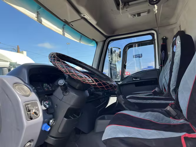 2013 Ford 1723