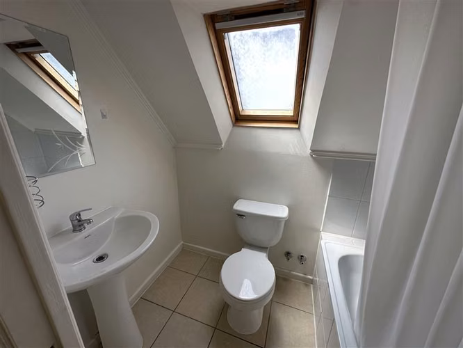 Casa de Esquina en Arriendo Brisas de la Ribera 3Dorm 2Baños