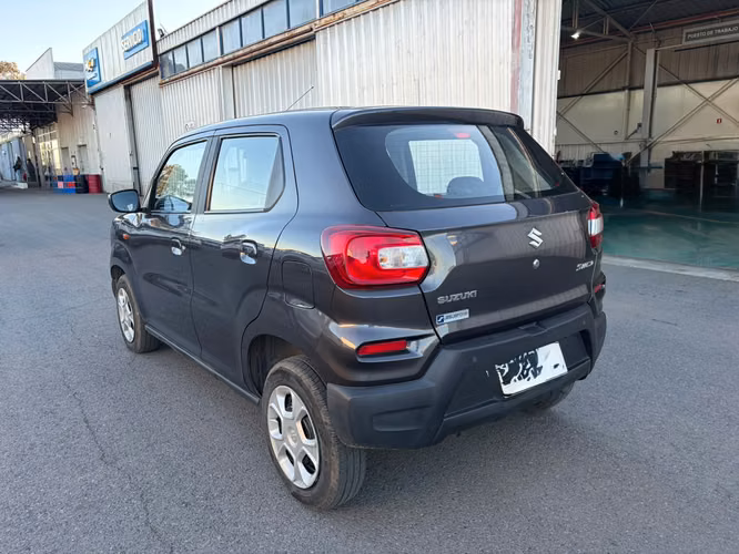 SUZUKI S-PRESSO 1.0 GLX AC MT - Imagen 4