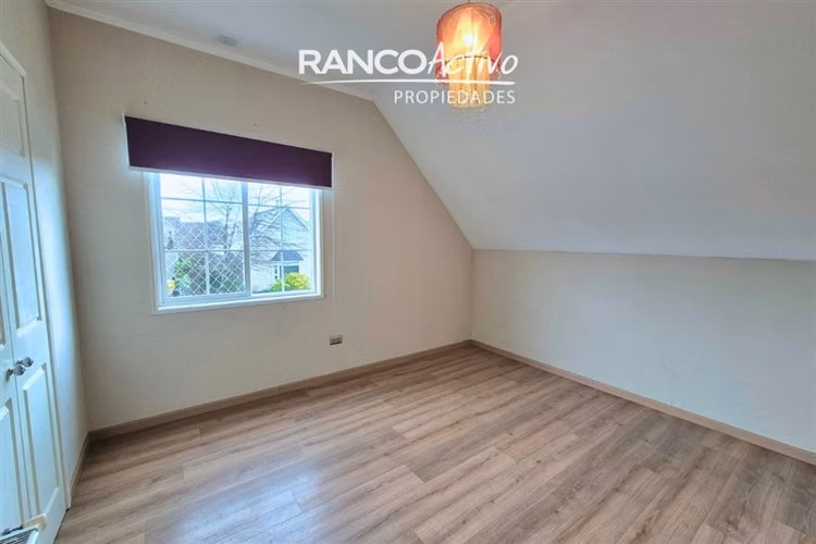 Gran Casa 5D 4B en venta, Paseo de la Quebrada, Puerto Varas