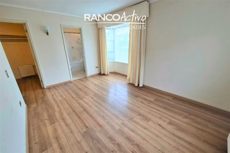 Gran Casa 5D 4B en venta, Paseo de la Quebrada, Puerto Varas