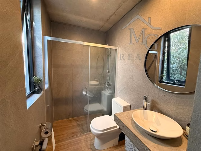 Casa en arriendo de 4 dorm. en Chicureo Colina
