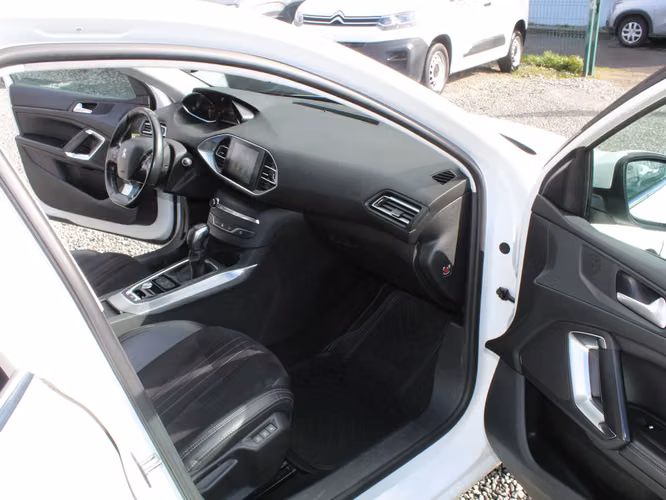 PEUGEOT 308 FELINE BLUEHDI 1.6 AT 2017