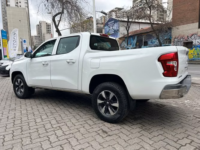 PEUGEOT LANDTREK ACTIVE BLUEHDI 180 4X4 AT - 2023 | 4434