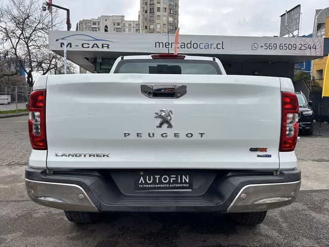 PEUGEOT LANDTREK ACTIVE BLUEHDI 180 4X4 AT - 2023 | 4434