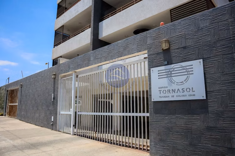  Depto amoblado 1H en arriendo, Jardines del Sur